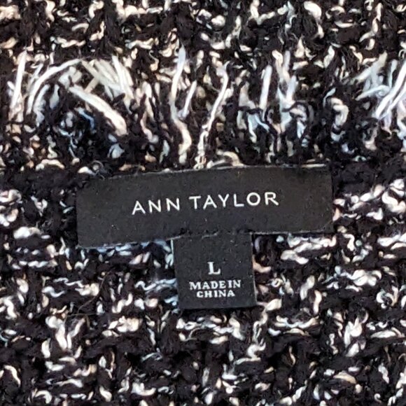 Ann Taylor Black & White Textured Heavy Knit Cardigan Size L Preowned - Picture 7 of 7